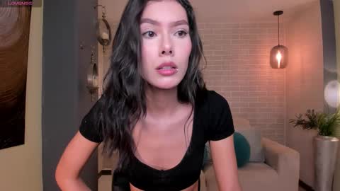 Call me Nia  online show from February 8, 11:08 pm