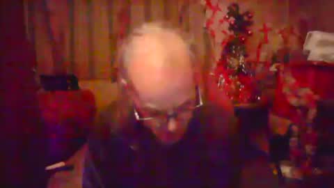 Snapshot of nice6body chatting on December 4, 2:31 am nice6body online show from December 4, 2:31 am