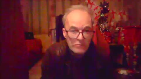 Snapshot of nice6body chatting on December 8, 2:18 am nice6body online show from December 8, 2:18 am