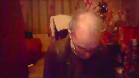Snapshot of nice6body chatting on December 28, 2:01 am nice6body online show from December 28, 2:01 am