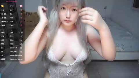 Belle online show from July 9, 9:41 pm