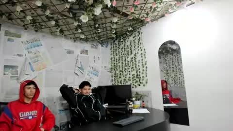 Snapshot of nice_boys11 chatting on June 28, 1:06 pm nice_boys11 online show from June 28, 1:06 pm