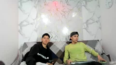 Snapshot of nice_boys11 chatting on July 2, 1:28 pm nice_boys11 online show from July 2, 1:28 pm