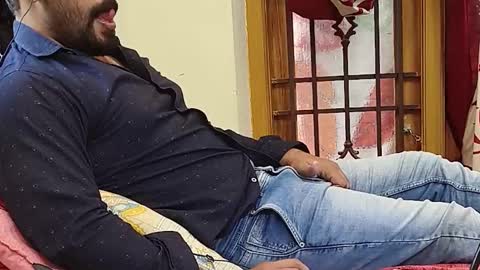 Snapshot of nice_guy_4u_ chatting on November 17, 5:57 am Robin online show from November 17, 5:57 am