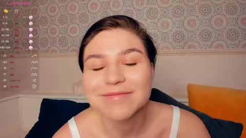 Snapshot of nice_kisss chatting on February 16, 6:54 am Alice online show from February 16, 6:54 am