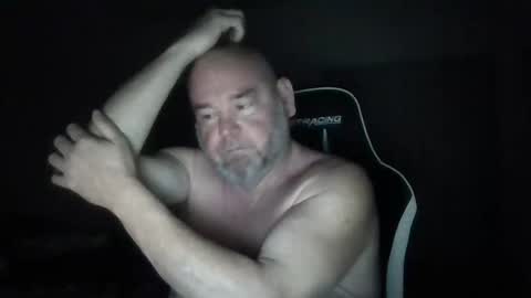 niceandslow online show from June 3, 8:17 am