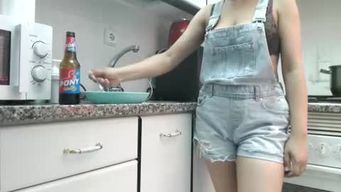 Snapshot of nicebrown chatting on July 9, 2:43 pm Sfora online show from July 9, 2:43 pm