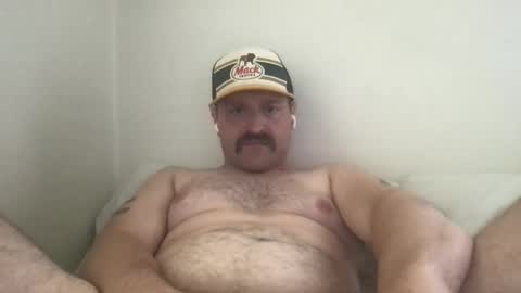 NiceButtNiceGuy online show from April 18, 7:58 pm