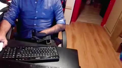 Snapshot of nicecck24 chatting on October 16, 3:29 am nicecck24 online show from October 16, 3:29 am