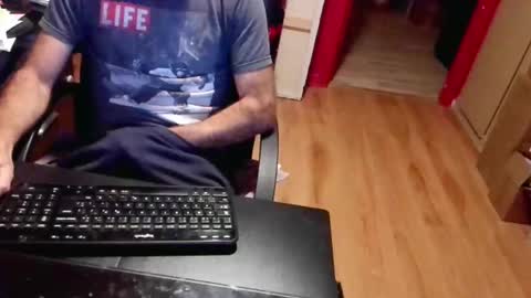 Snapshot of nicecck24 chatting on October 25, 5:04 am nicecck24 online show from October 25, 5:04 am