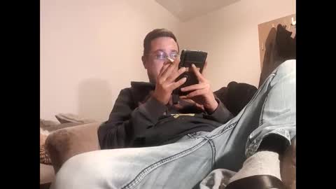 nicefuck0077 online show from March 18, 11:08 pm