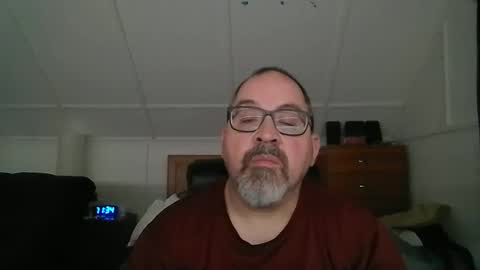 Snapshot of niceguy7208 chatting on May 25, 3:34 am niceguy7208 online show from May 25, 3:34 am