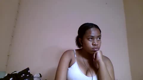 Snapshot of nicelly01 chatting on May 7, 9:20 pm nicelly01 online show from May 7, 9:20 pm