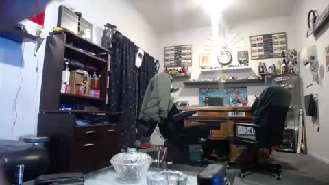 niceonebrov online show from April 17, 11:35 am