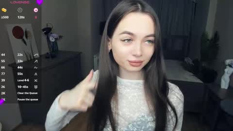 Snapshot of nichelledorris chatting on February 13, 7:32 pm Nicole online show from February 13, 7:32 pm