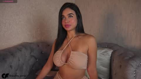Snapshot of nichole__evans chatting on March 5, 10:32 pm nichole__evans online show from March 5, 10:32 pm