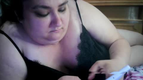 Nicholle online show from June 22, 3:36 am