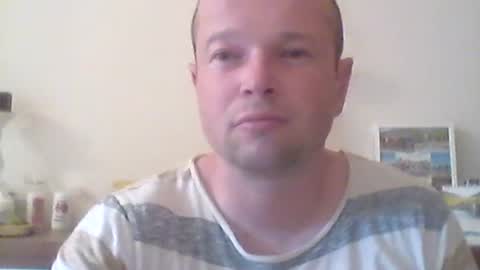 Snapshot of nick1990b chatting on June 16, 4:42 pm nick1990b online show from June 16, 4:42 pm