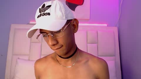 Nick online show from February 6, 8:34 pm