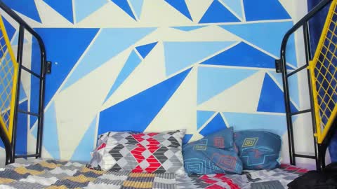 Snapshot of nick_damon chatting on March 25, 1:44 am Nick online show from March 25, 1:44 am