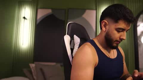 Jhohan online show from November 2, 10:45 pm