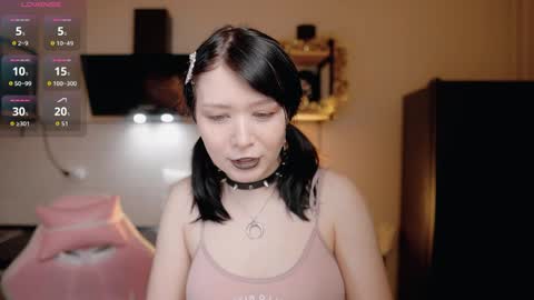 nickari_x online show from April 5, 5:37 am