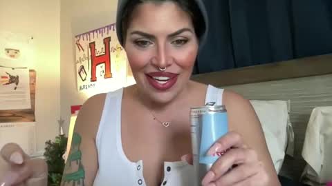 Nicki Marie online show from January 20, 4:55 pm