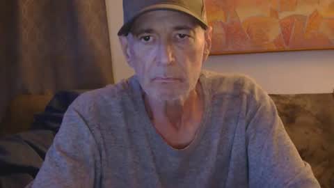 Snapshot of nickincali chatting on January 19, 3:43 am nickincali online show from January 19, 3:43 am