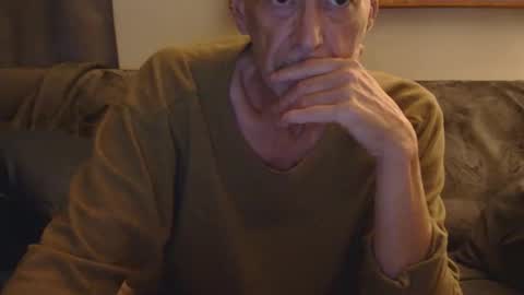 Snapshot of nickincali chatting on February 17, 3:47 am nickincali online show from February 17, 3:47 am
