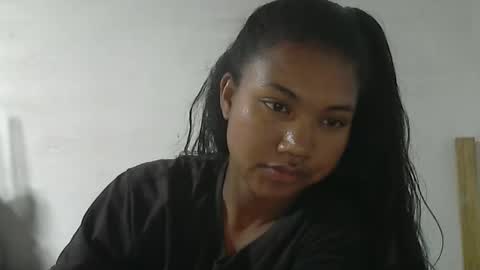 nickiqqyuu online show from April 30, 9:04 am