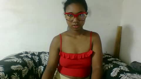 nickiqqyuu online show from July 21, 6:27 am