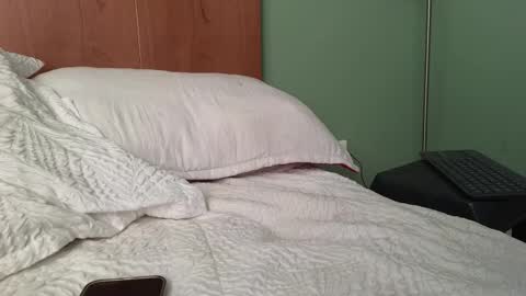 Nicolas              online show from March 20, 10:47 pm