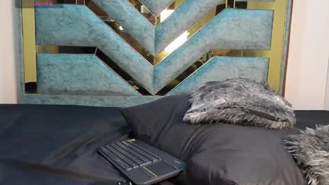 nickk_jonson online show from May 15, 4:47 pm