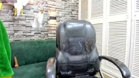 Snapshot of nickk_wolff chatting on November 23, 3:39 am Nickk Wolff online show from November 23, 3:39 am