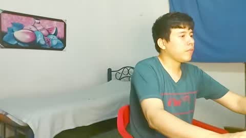 Snapshot of nickk_wolff chatting on June 15, 12:57 am Nickk Wolff online show from June 15, 12:57 am