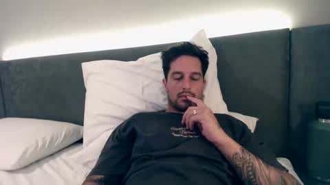 Nick maxx online show from January 3, 11:57 am