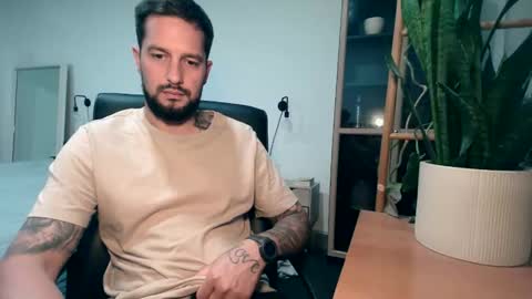 Nick maxx online show from October 23, 10:47 am