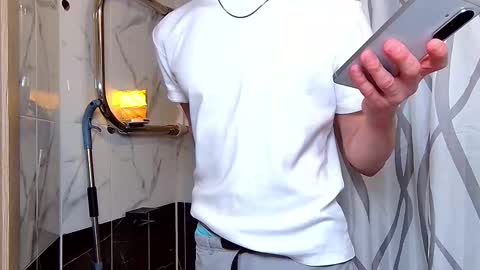 Snapshot of nicktazy chatting on February 15, 9:41 am Nico online show from February 15, 9:41 am