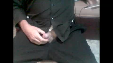 Snapshot of nickthefiddler chatting on October 26, 11:20 pm TheCock online show from October 26, 11:20 pm