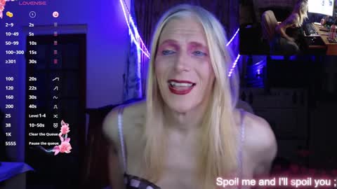 Snapshot of nicktu52 chatting on January 15, 11:51 pm nicktuuk online show from January 15, 11:51 pm