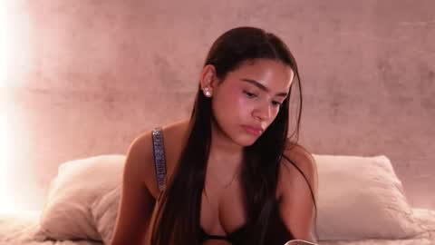 nicky and blake online show from December 14, 3:06 pm