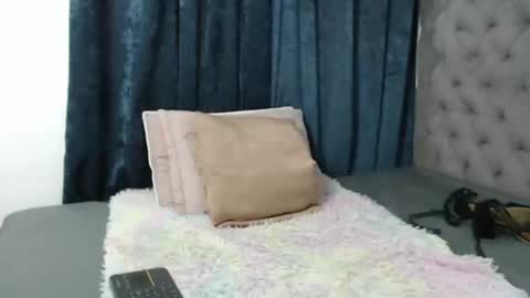 Nicky Brown online show from December 2, 6:32 pm