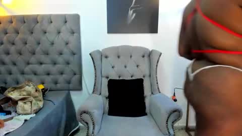 Nicky Brown online show from September 17, 7:04 pm