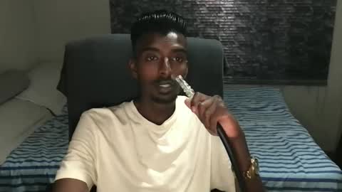 Snapshot of nickyle63 chatting on November 19, 7:14 pm james online show from November 19, 7:14 pm