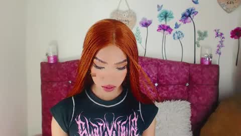 Snapshot of nickynoa chatting on February 25, 9:35 pm Nicky online show from February 25, 9:35 pm