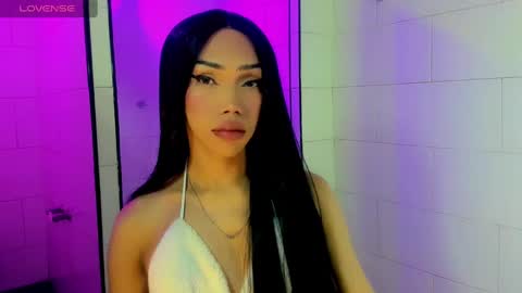 Snapshot of nickynoa chatting on September 16, 4:02 am Nicky online show from September 16, 4:02 am