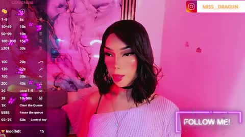 Snapshot of nickynoa chatting on May 11, 8:31 am Nicky online show from May 11, 8:31 am