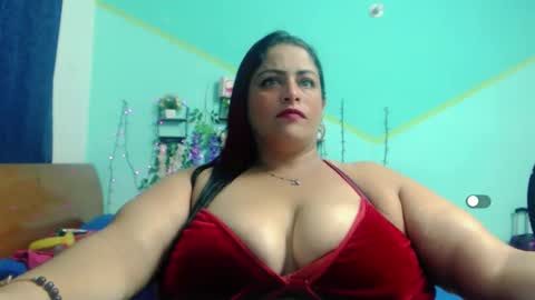 nickyribeiro online show from November 3, 4:58 am