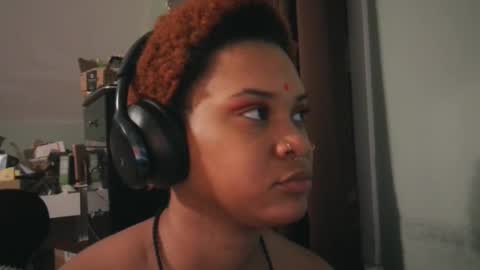 nickythehawtie online show from February 15, 1:46 am