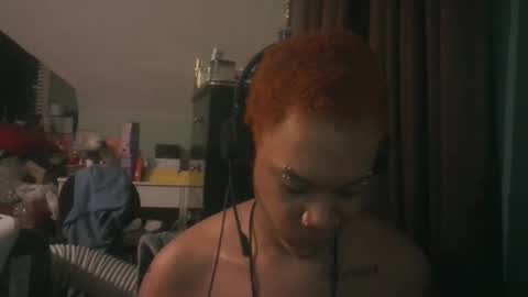 nickythehawtie online show from March 16, 1:11 am